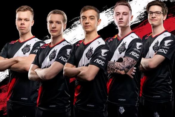 体育汪顺获评2021亚洲最佳男子游泳运动员