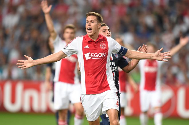 [NBA]库里三节30分 勇士24分大胜独行侠.