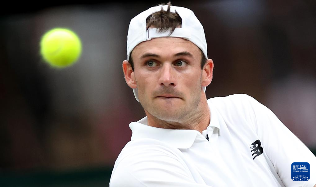 棒球与城市归属感波士顿芬威球场如何成为该市历史文化遗产的灵魂