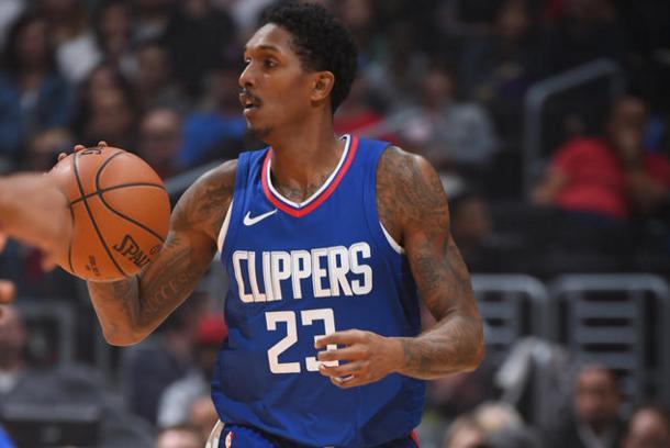 为什么打者在走入打击区前会习惯性地用球棒击打自己的脚踝