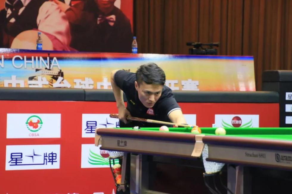 Tarzan ：沙皇被ban只剩永恩，问Xiaohu有没有自信，他说有就选了